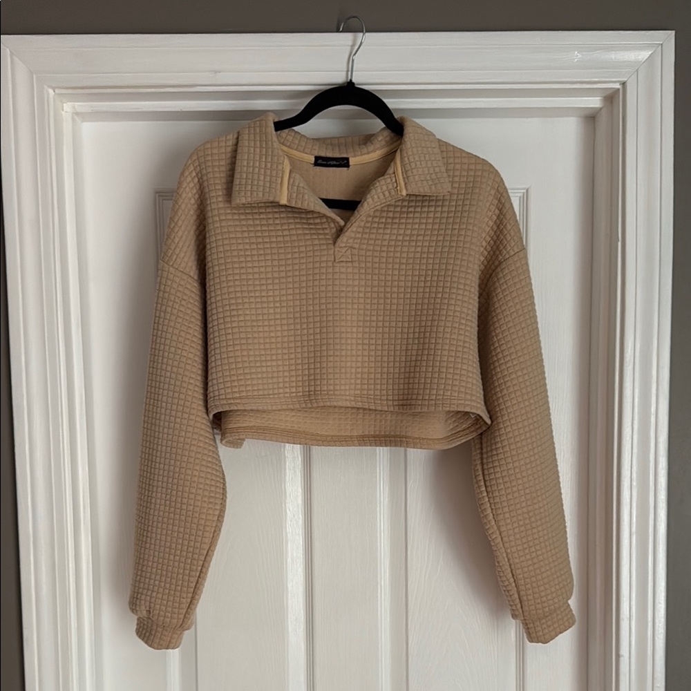 Tan Waffle Knit Cropped sweatshirt